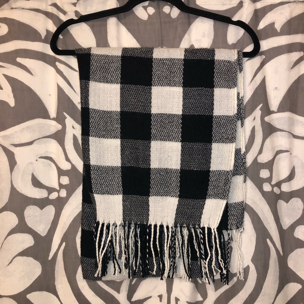 VICI Buffalo Plaid Blanket Scarf